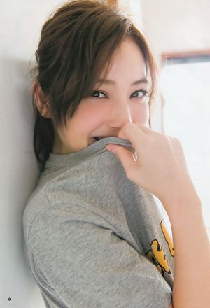 Nozomi Sasaki Hitomi Arai [Wöchentlicher Jungsprung] 2013 Nr. 02 Foto