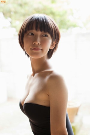 [Bomb.TV] ฉบับเดือนตุลาคม 2014 Riho Yoshioka