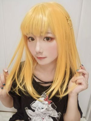 [Foto cosplay] La blogger di anime Xianyin sic - sorella dai capelli gialli