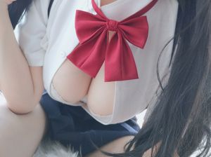 [Net Red COSER] Anime blogger Chiyo Ogura w - Confesión sentido común