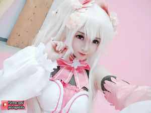 [Foto de Net Celebrity COSER] Coser Miss Potato Godzilla - Sakura Miku