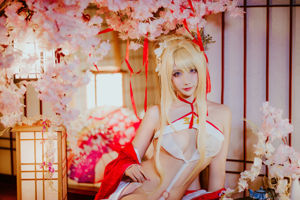 [COS Welfare] Anime Blogger Jiuqu Jean - Kimono glorieux du Nouvel An chinois