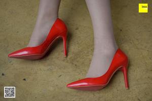 Silk Xiangjia 146 Ungu Ungu "Slip-proof bottom pork silk red high heel" [IESS Aneh Menarik]