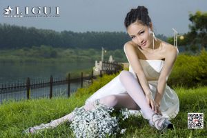 นางแบบ Cher "White Silk + Tube Top Dress" [丽柜 Ligui]