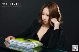 Beenmodel RITA "Lange benen schoonheid in vleeskousen" [丽 柜 LiGui]