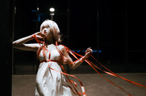 [Foto de cosplay] Blogueiro de anime Nan Tao Momoko - saia branca 楪 pray