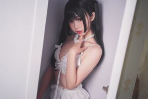 Pancake Fairy "The Girl in the Brain White Underwear" [WIFI COSPLAY]