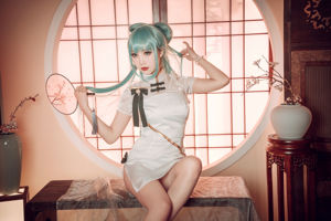 [COS Welfare] Cute and Popular Coser Noodle Fairy - Hatsune Cheongsam