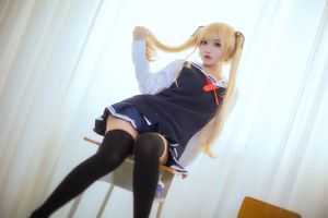 Cos beautiful girl Gui Hu Yao "School Uniform"