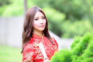 Taiwanese model Abu "Red and black cheongsam series outdoor shooting"